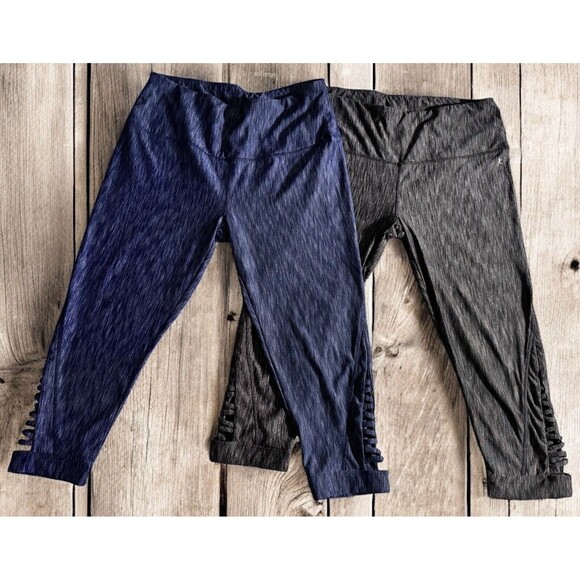 Women's Danskin Now Navy Blue - Black Athletic Capri's Size XL 16-18 lot of 2 - Picture 1 of 12